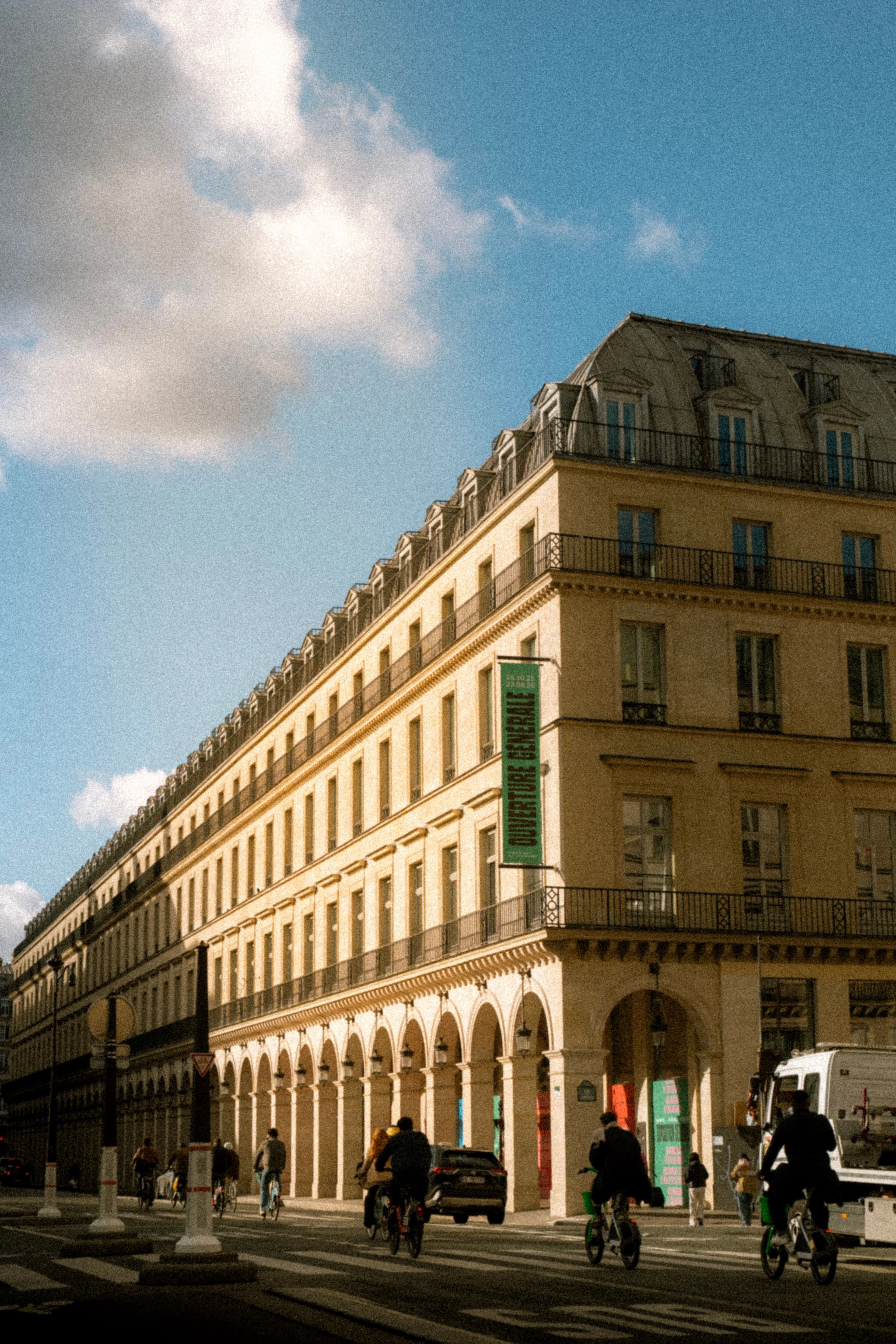 Rénovation d'appartement à Paris 9e par Co'Building
