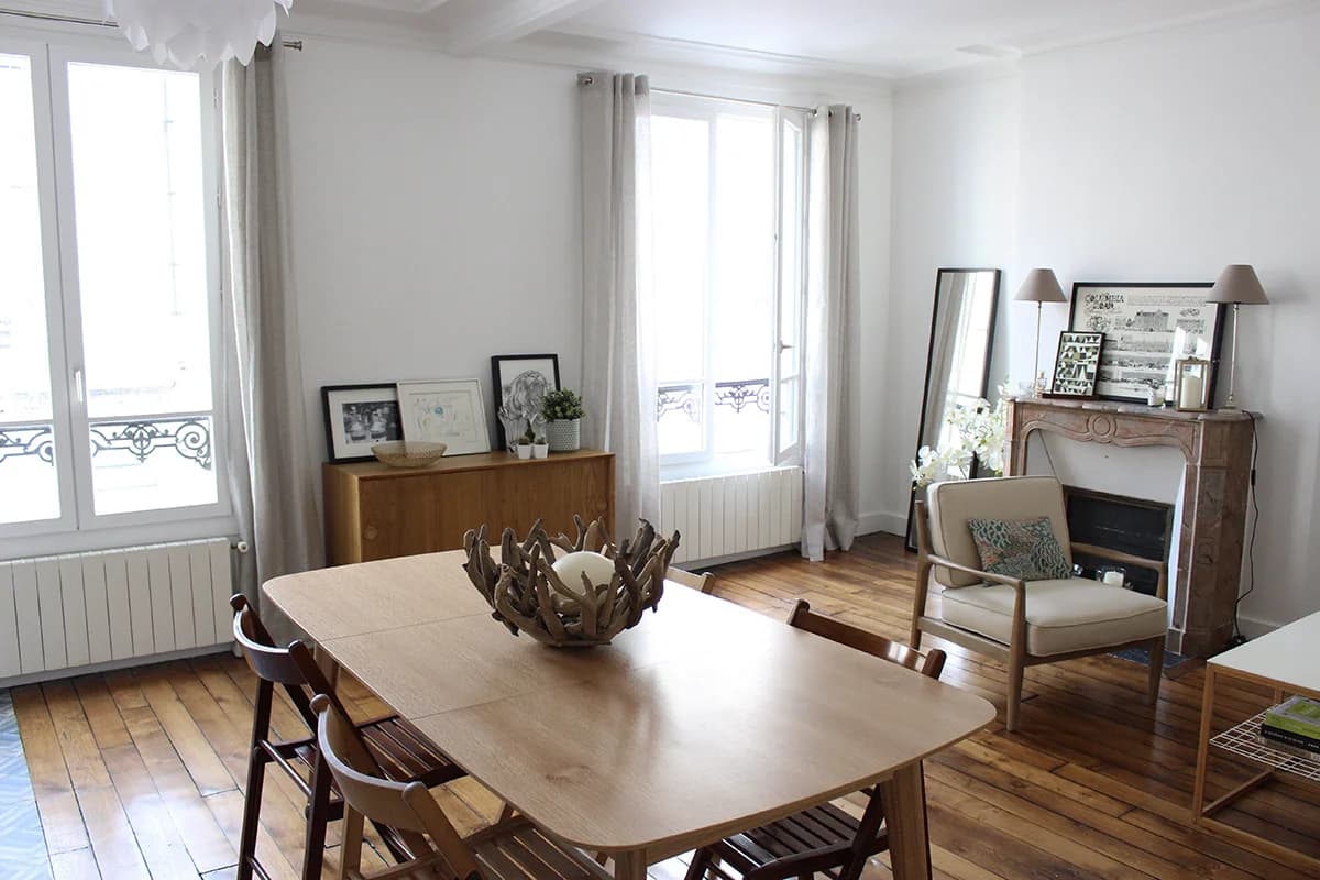 T2 rénové rue Bochart de Saron dans le 9e arrondissement